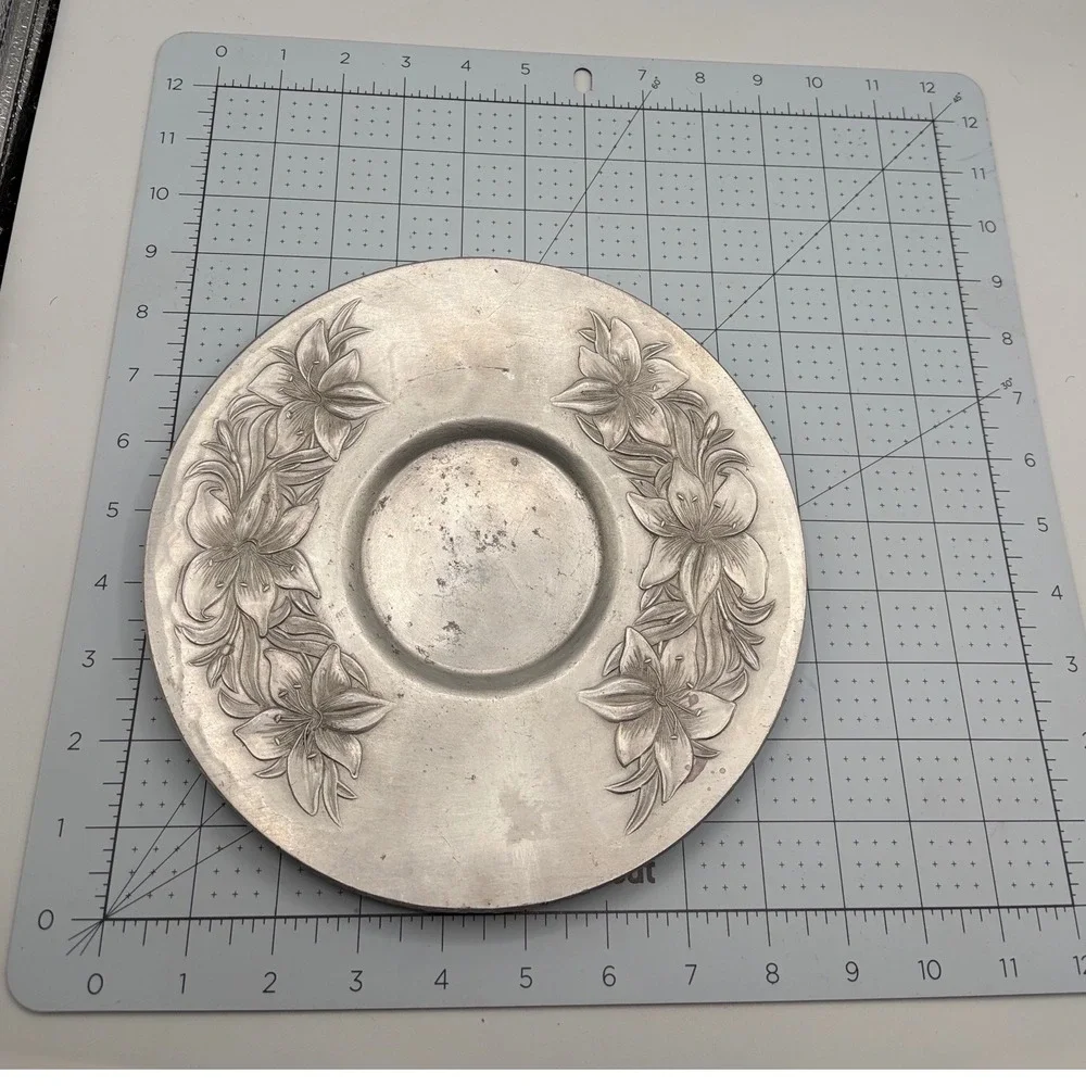 Everlast Forged Aluminum 8109 Floral Lily Hammered‎ Metal Plate Coaster Vintage